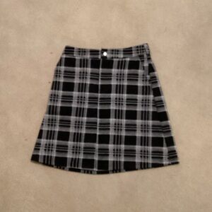 Vero Moda Black and White Plaid A-Line Skirt Kids with pockets